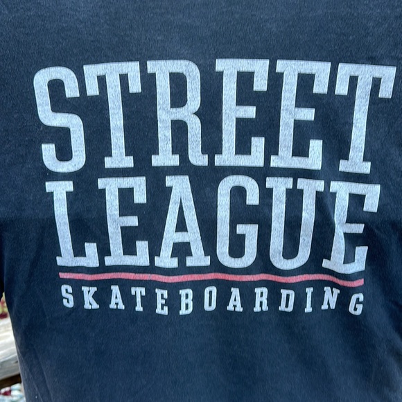 Street League Skateboarding 🛹 graphic tee black with white & red text size XL - Picture 2 of 4